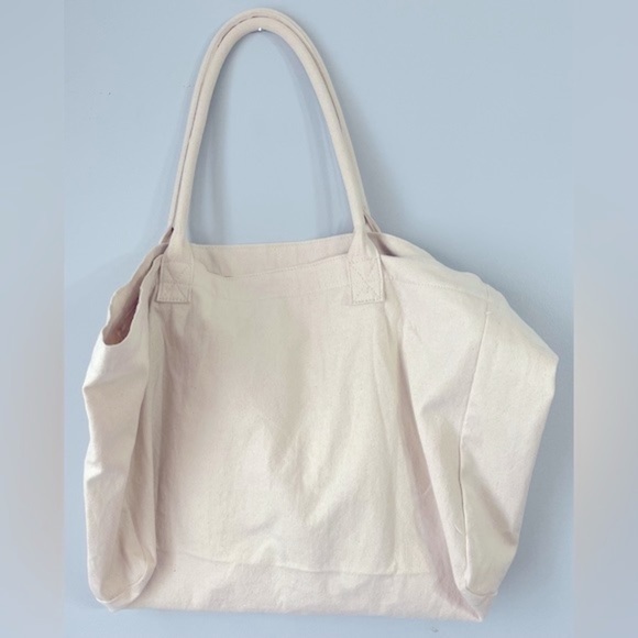 NWT PINK Victoria’s Secret Large Canvas Tote Duffel Bag Cream w/Black print. - Picture 8 of 11